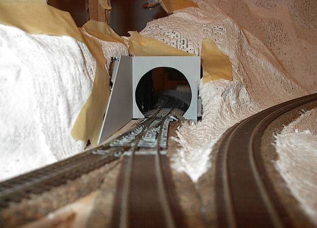 Tunnel portal near Shujinkoumachi